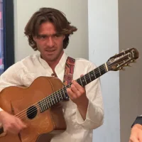 Vladimir  de TCHAYOK en solo